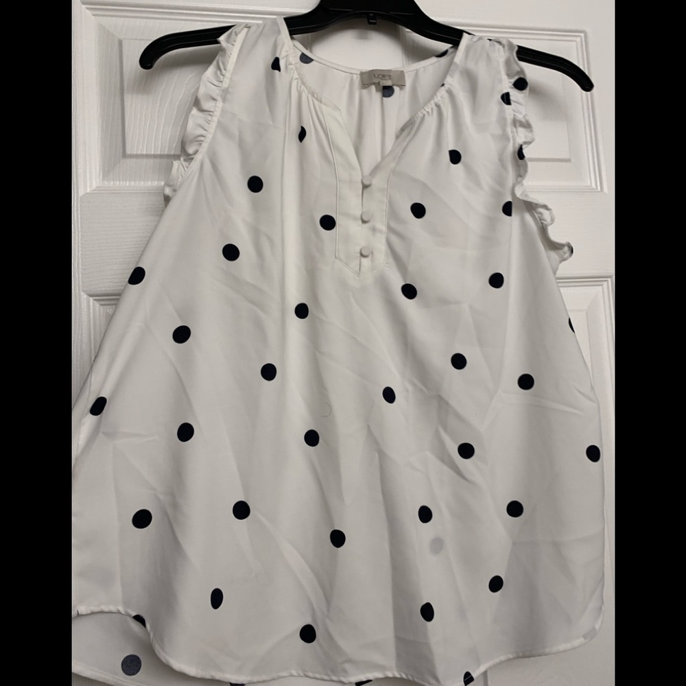 Polka dot shell